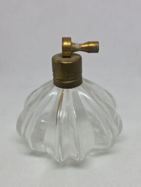 Vintage Clear Glass Vintage-Style Perfume Bottle Atomizer with Brass Top